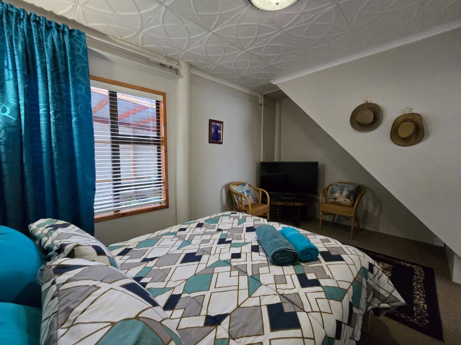 4 Bedroom Property for Sale in Stilbaai Wes Western Cape